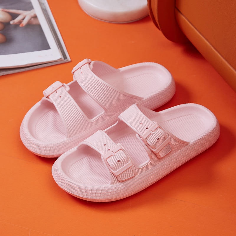 Chinelo nuvem de plataforma com fivelas feminino